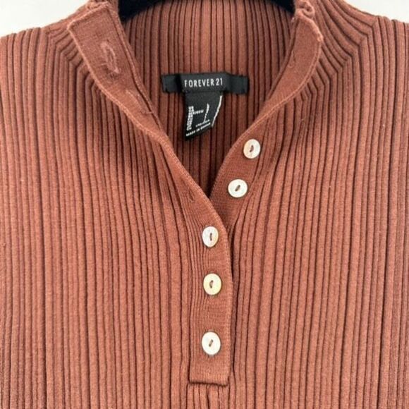 Vintage Y2K Forever 21 Ribbed Lettuce Trim Chocolate Brown Collared Top Large - Picture 5 of 10